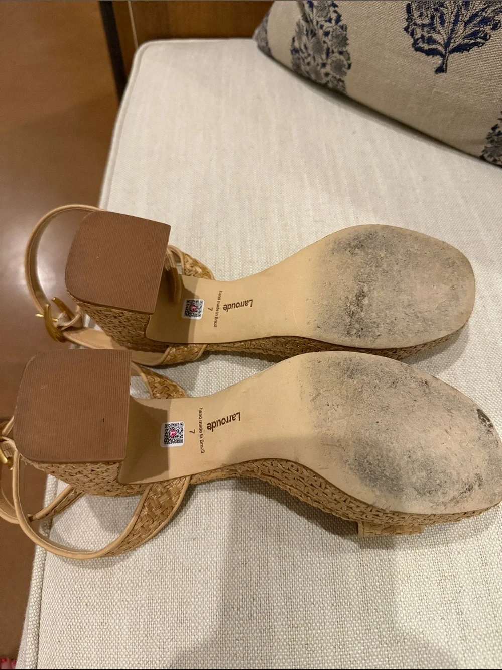 Larroude Dolly,low heel Platform Sandal, satin Gold Buckle, Natural Beige Raffia